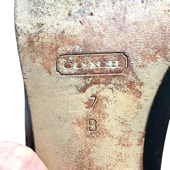 COACH 'Jayne" Italian Black Leather Pumps Buckle Detail 7B Glam Regency Y2K - Picture 8 of 8